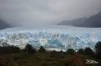 A grandiosidade e a força do glaciar Perito Moreno, no parque Nacional Los Glaciares, região de El Calafate, no sul da Argentina